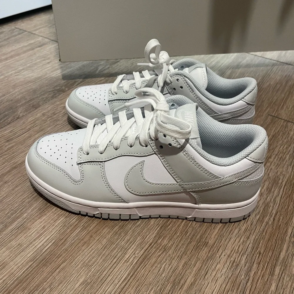 Nike Dunks - Picture 3 of 6